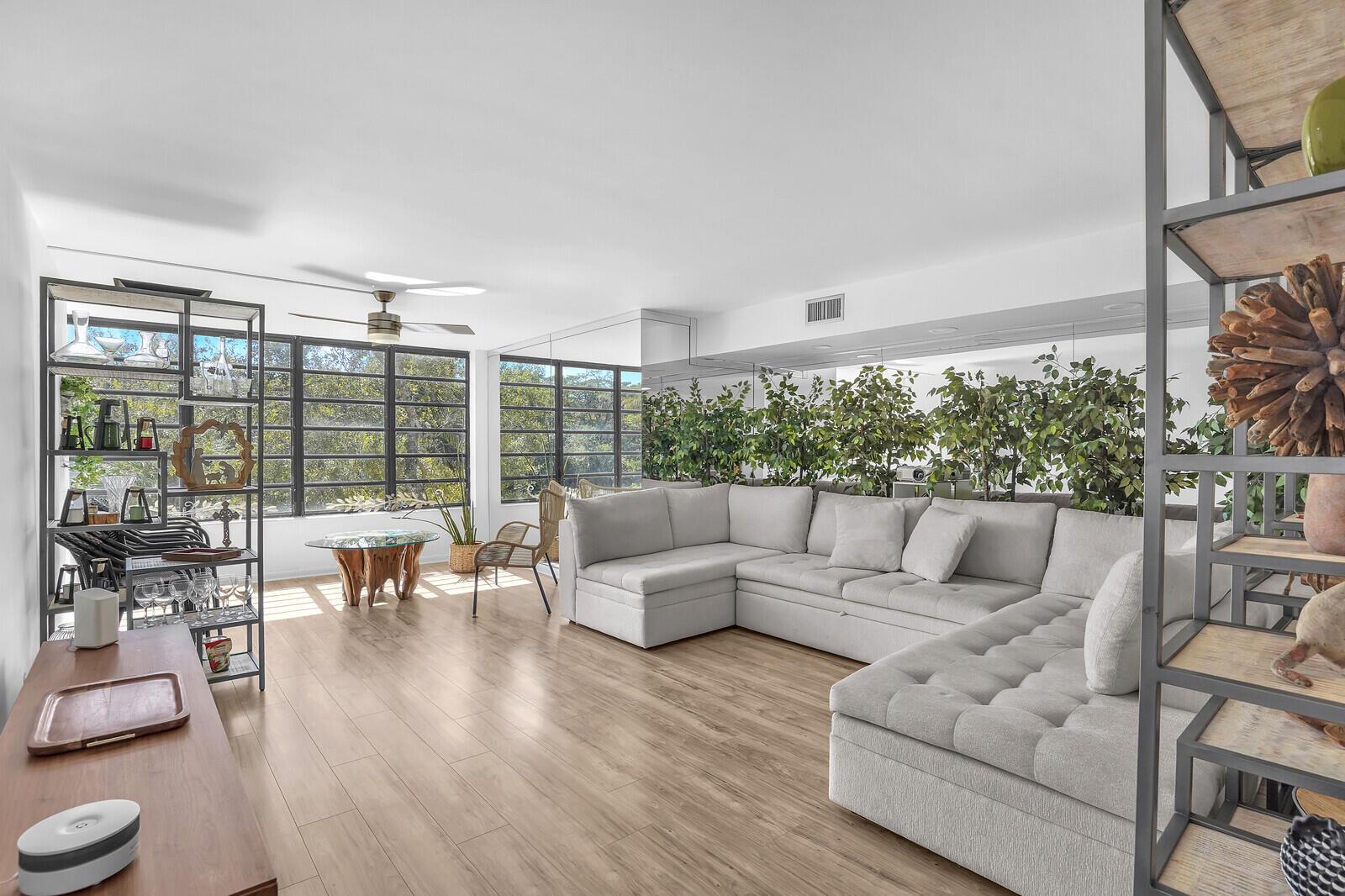 4133 S Carambola Circle S G305