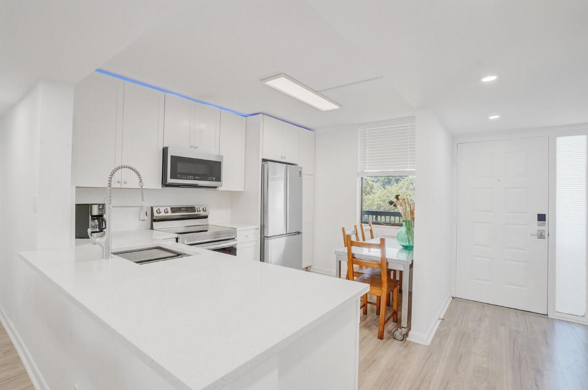 4133 S Carambola Circle S G305