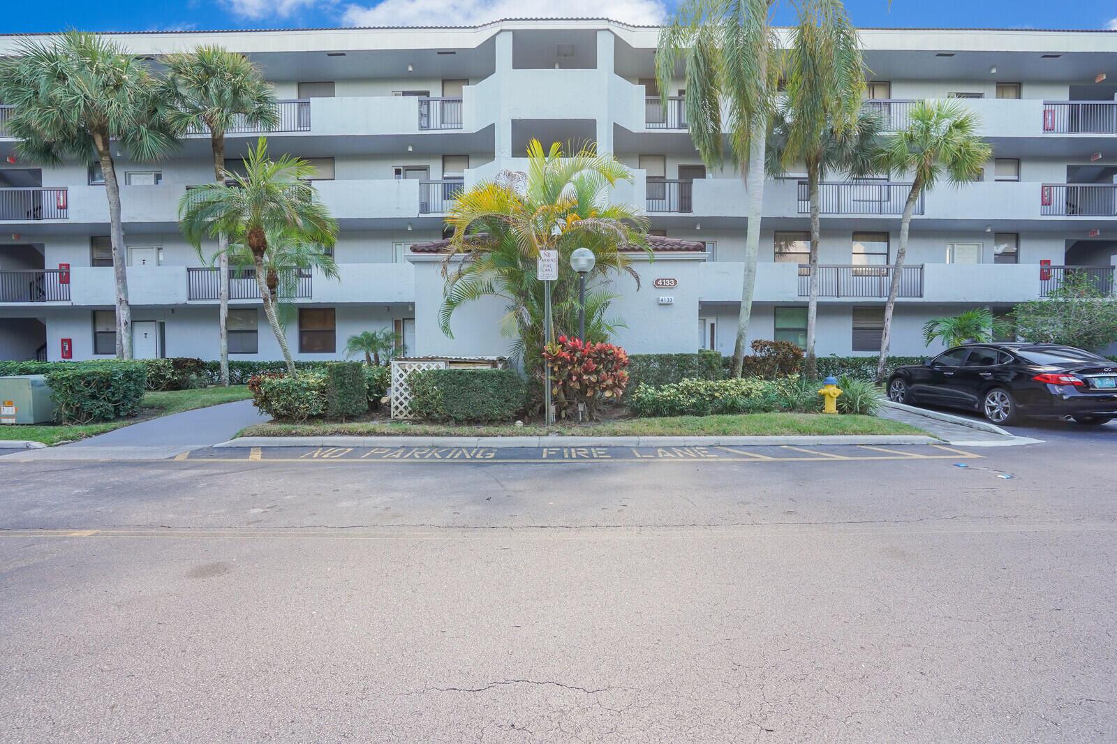4133 S Carambola Circle S G305