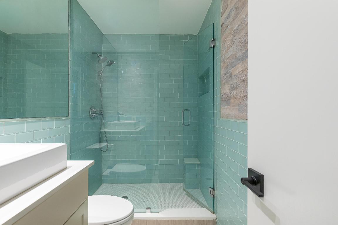 6515 Bay Club Drive 4