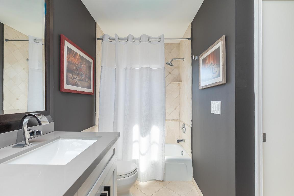 6515 Bay Club Drive 4