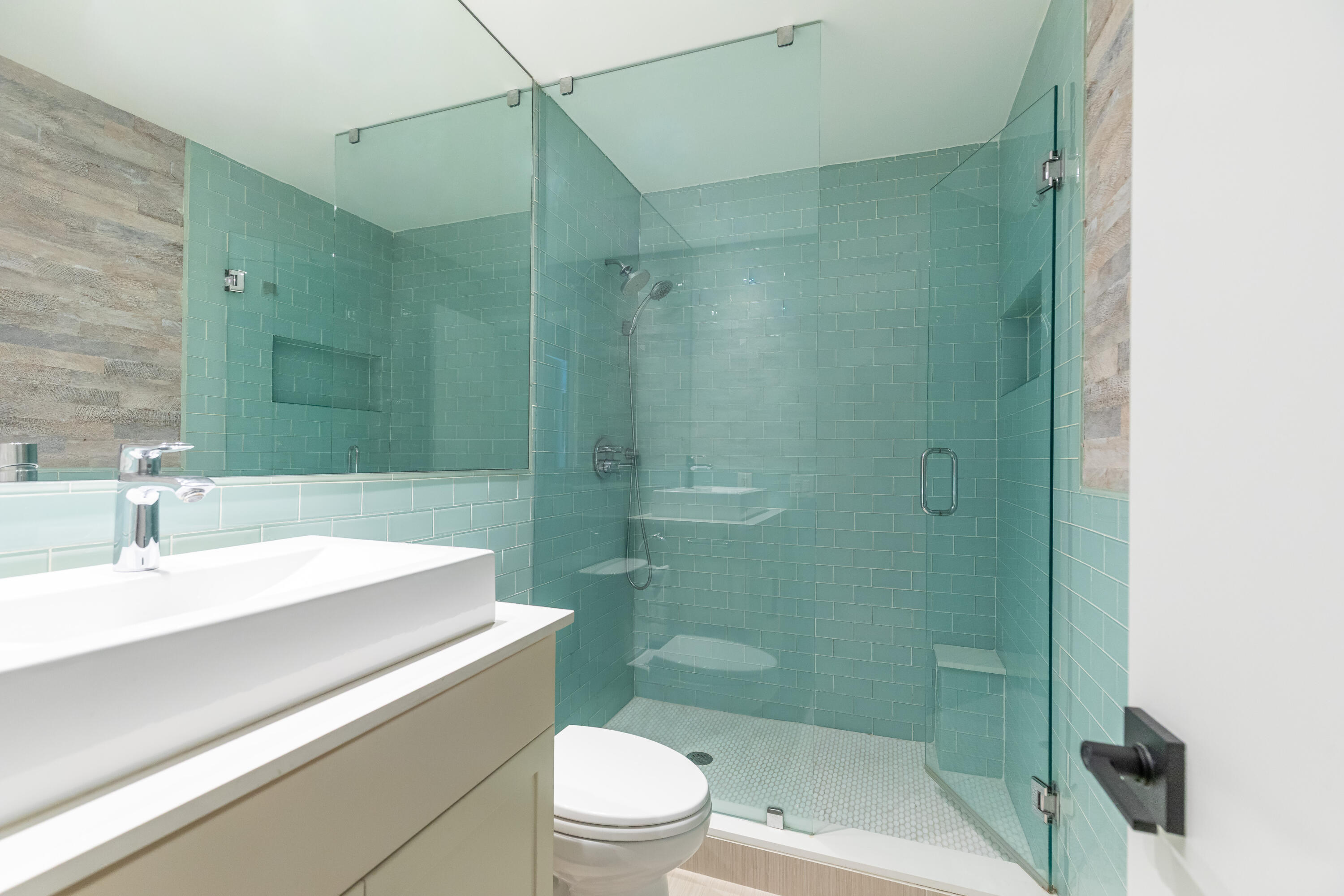 6515 Bay Club Drive 4