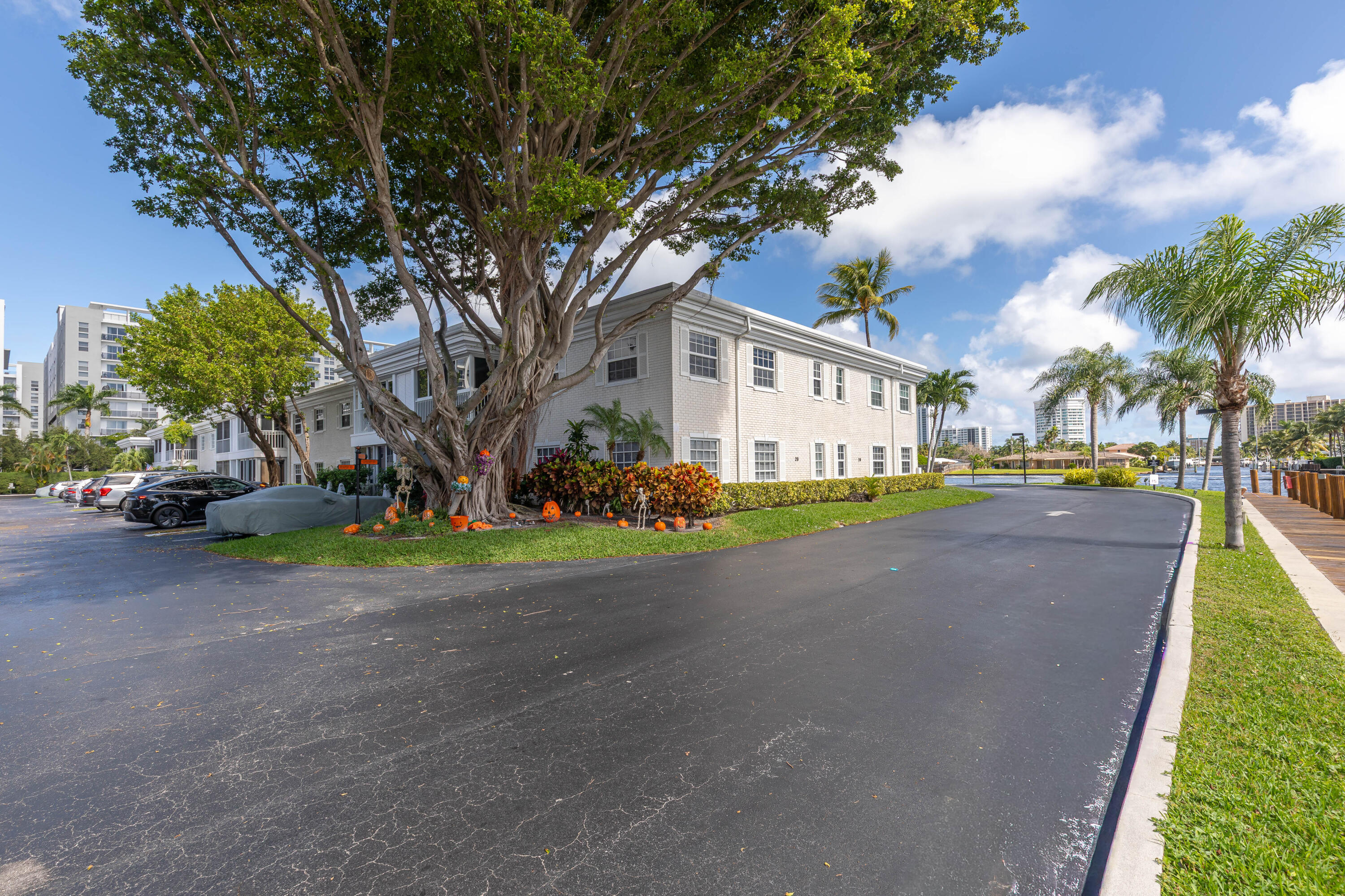 6515 Bay Club Drive 4