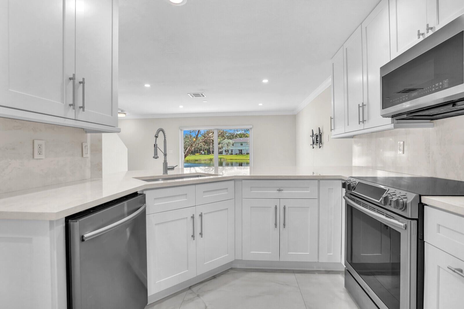 16207 Sierra Palms Drive