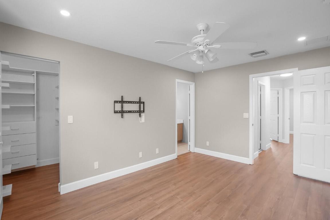 16207 Sierra Palms Drive