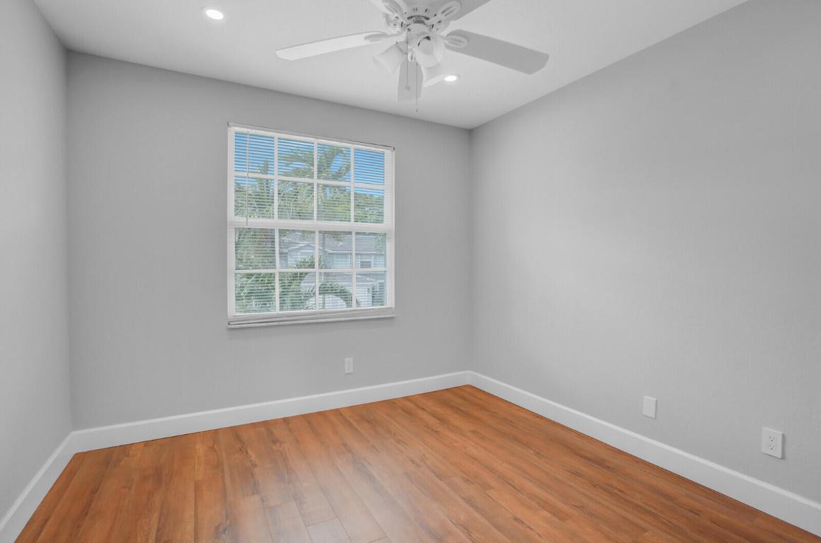 16207 Sierra Palms Drive