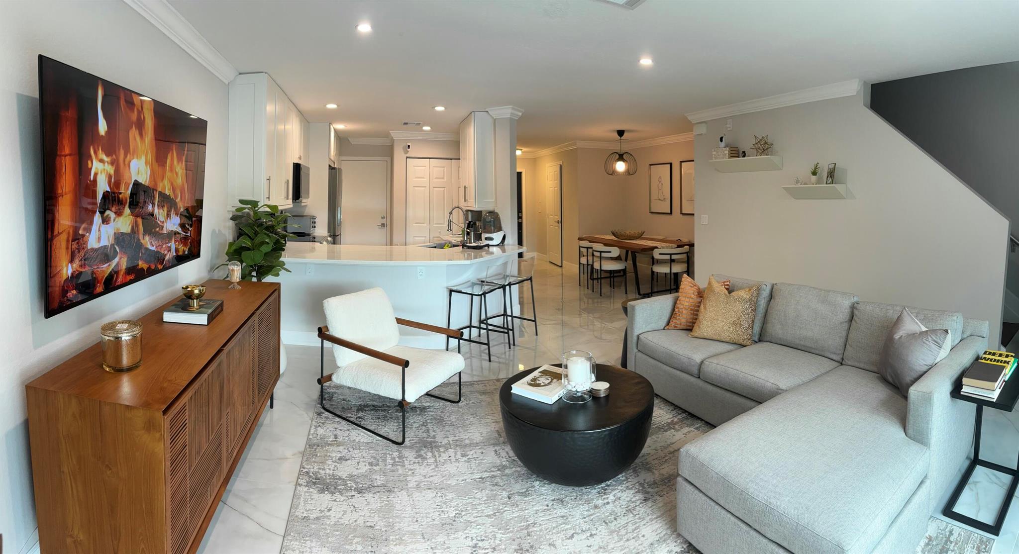 16207 Sierra Palms Drive