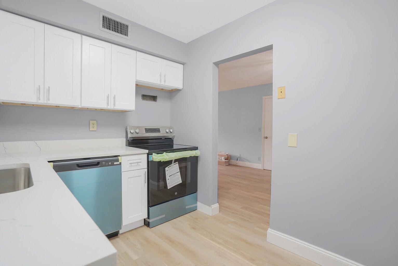 9840 Pineapple Tree Drive 103