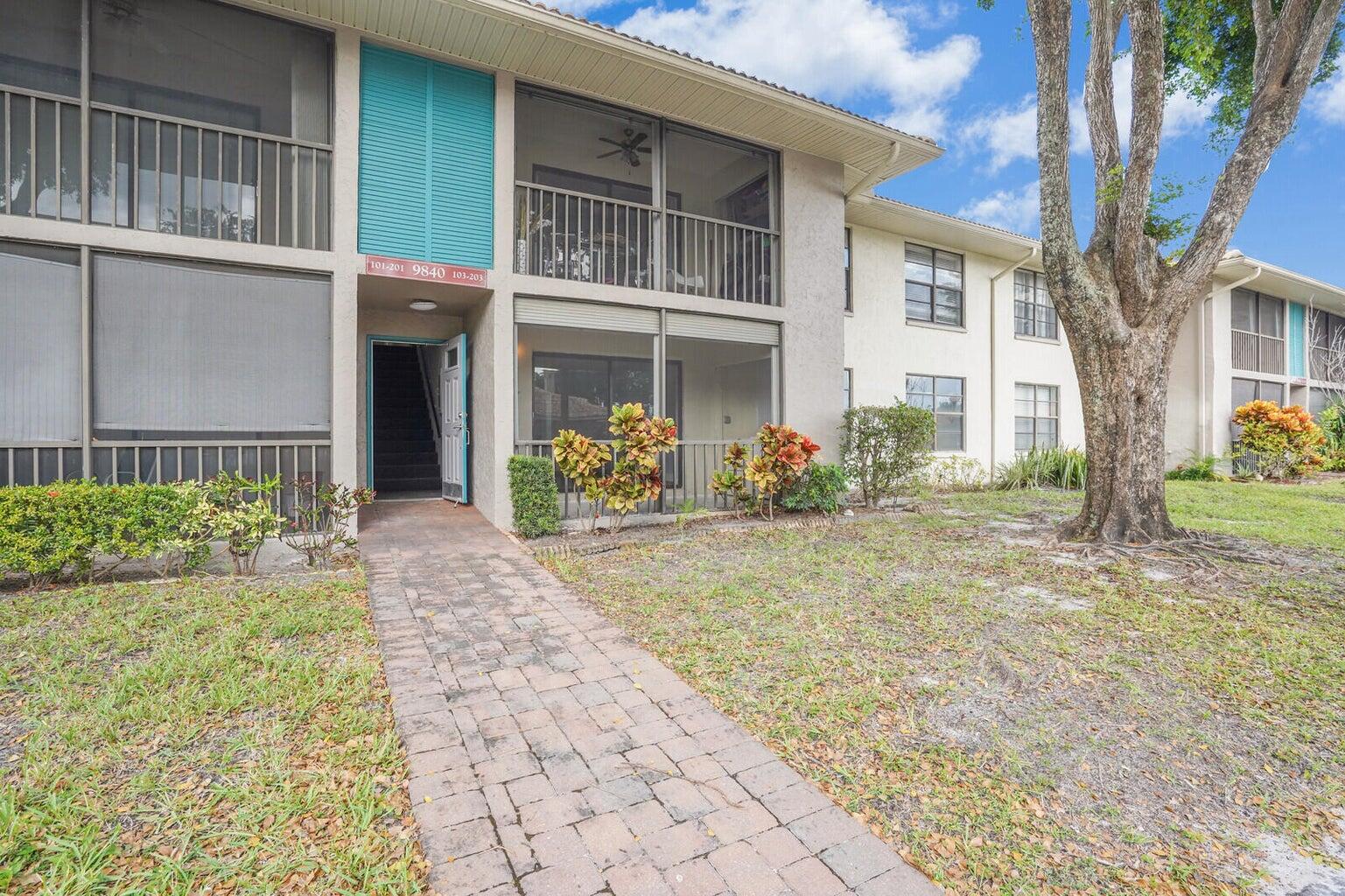 9840 Pineapple Tree Drive 103