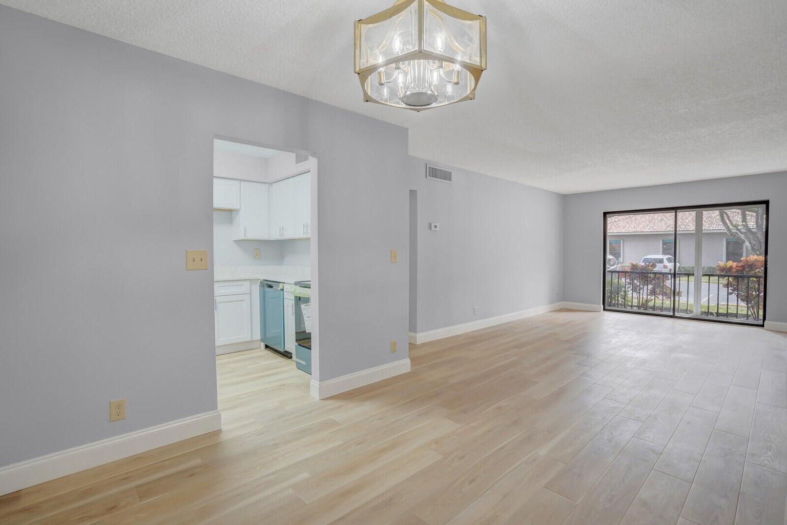 9840 Pineapple Tree Drive 103