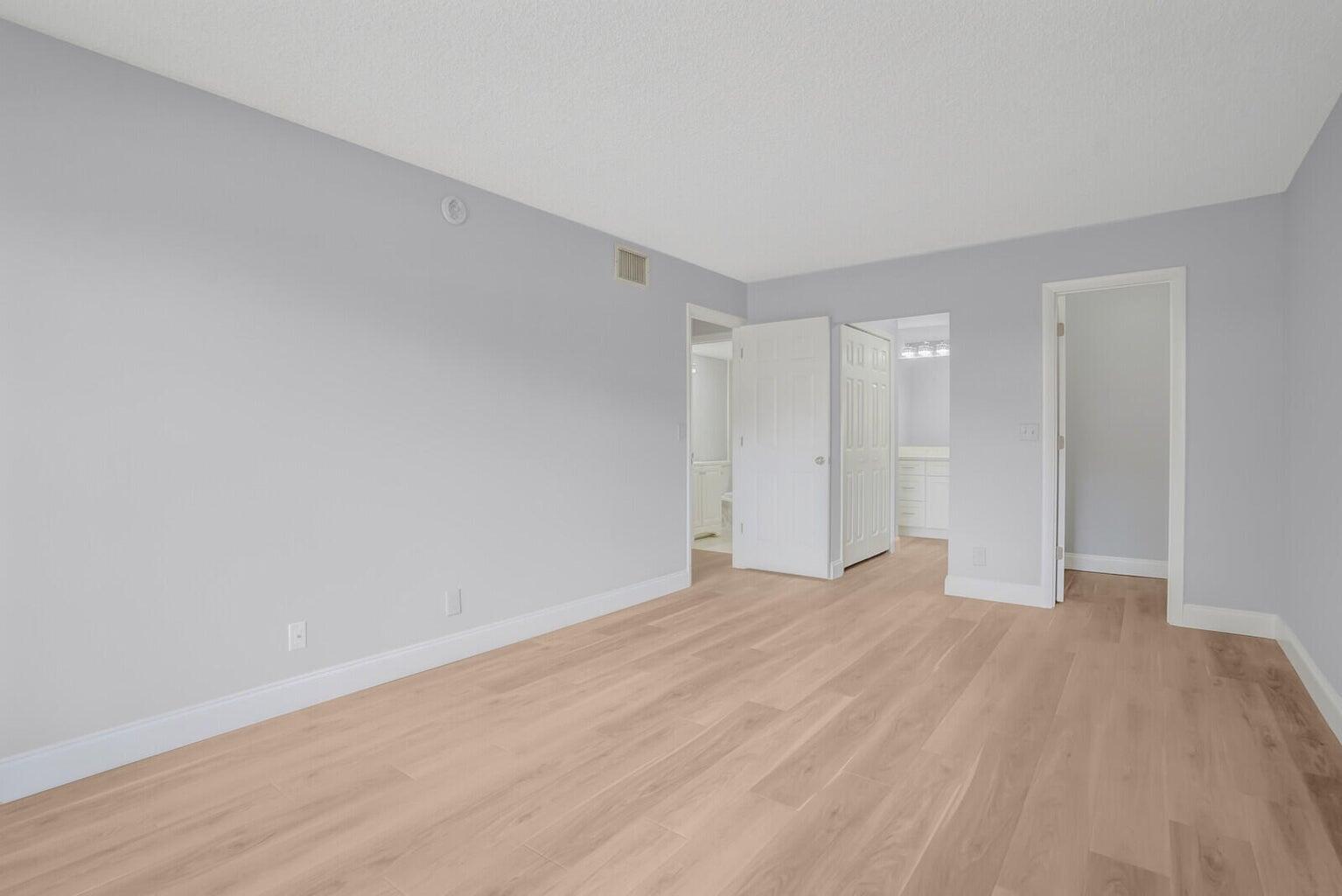 9840 Pineapple Tree Drive 103