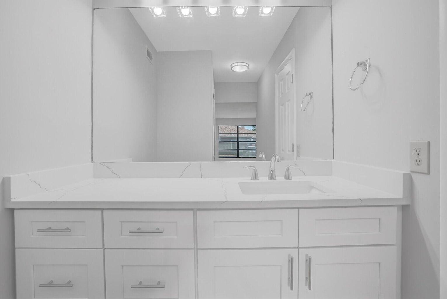 9840 Pineapple Tree Drive 103