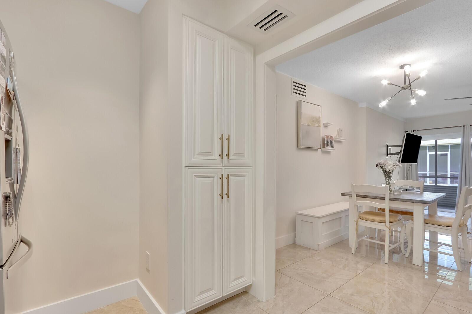 10693 N Military Trail 15