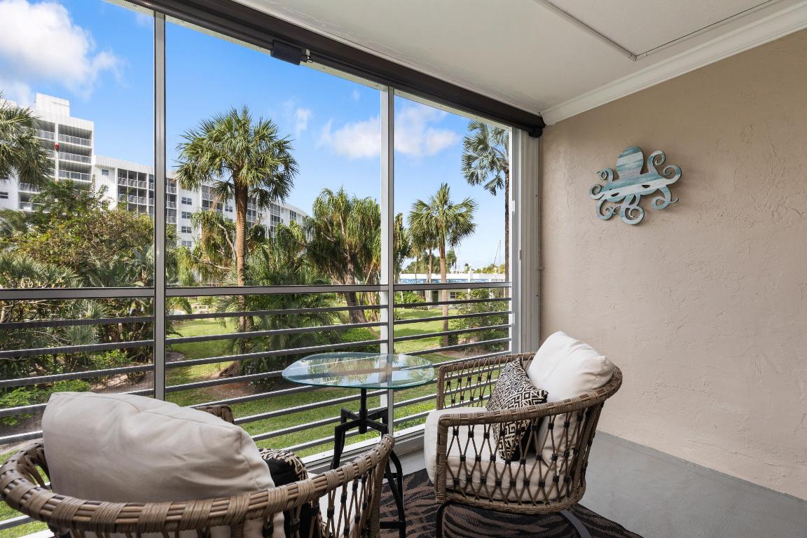 2731 NE 14th Street 228