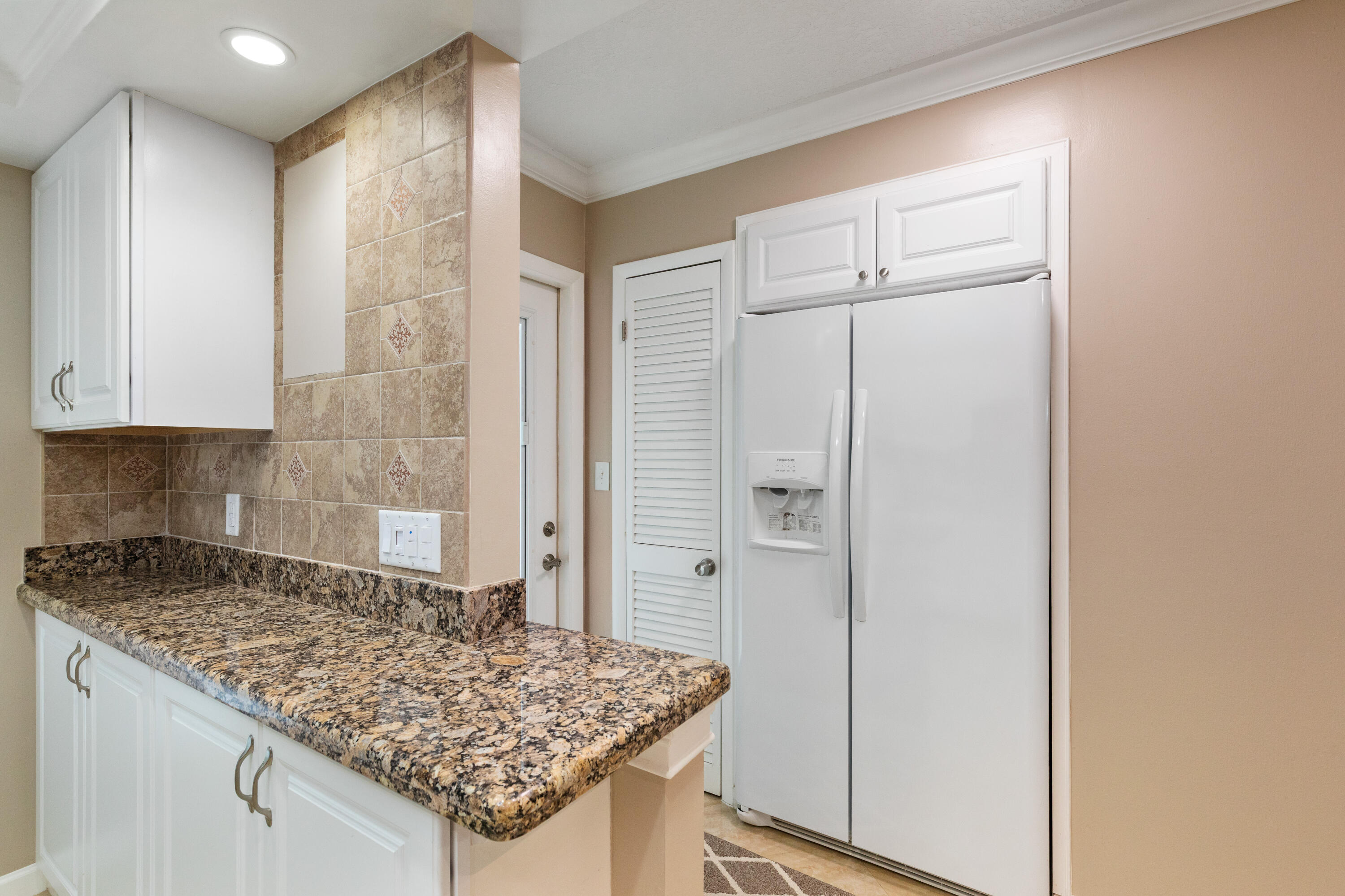 2731 NE 14th Street 228