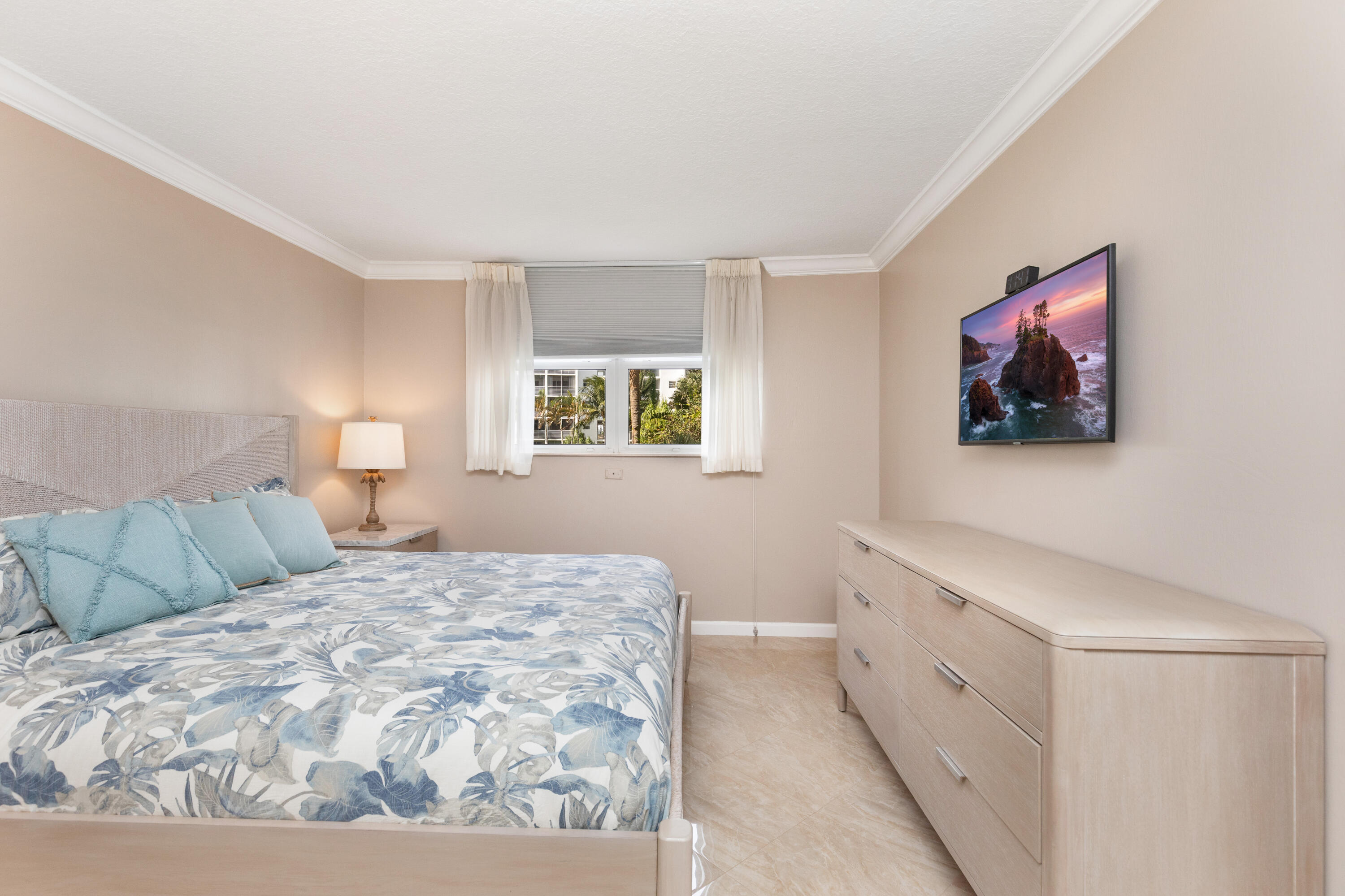 2731 NE 14th Street 228