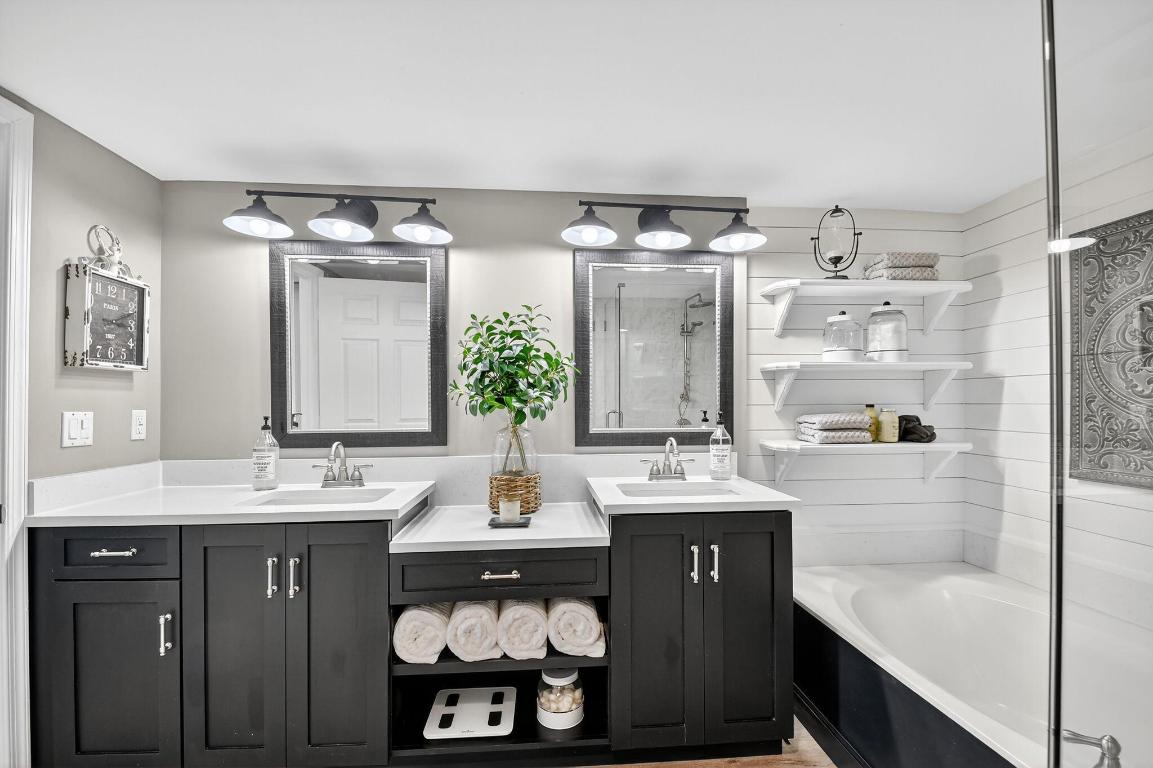 5777 Gemstone Court 407