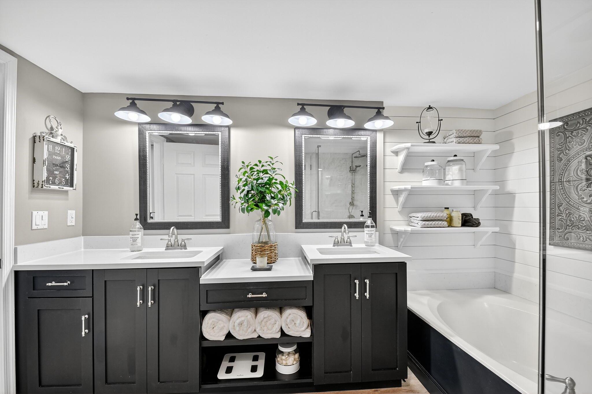 5777 Gemstone Court 407