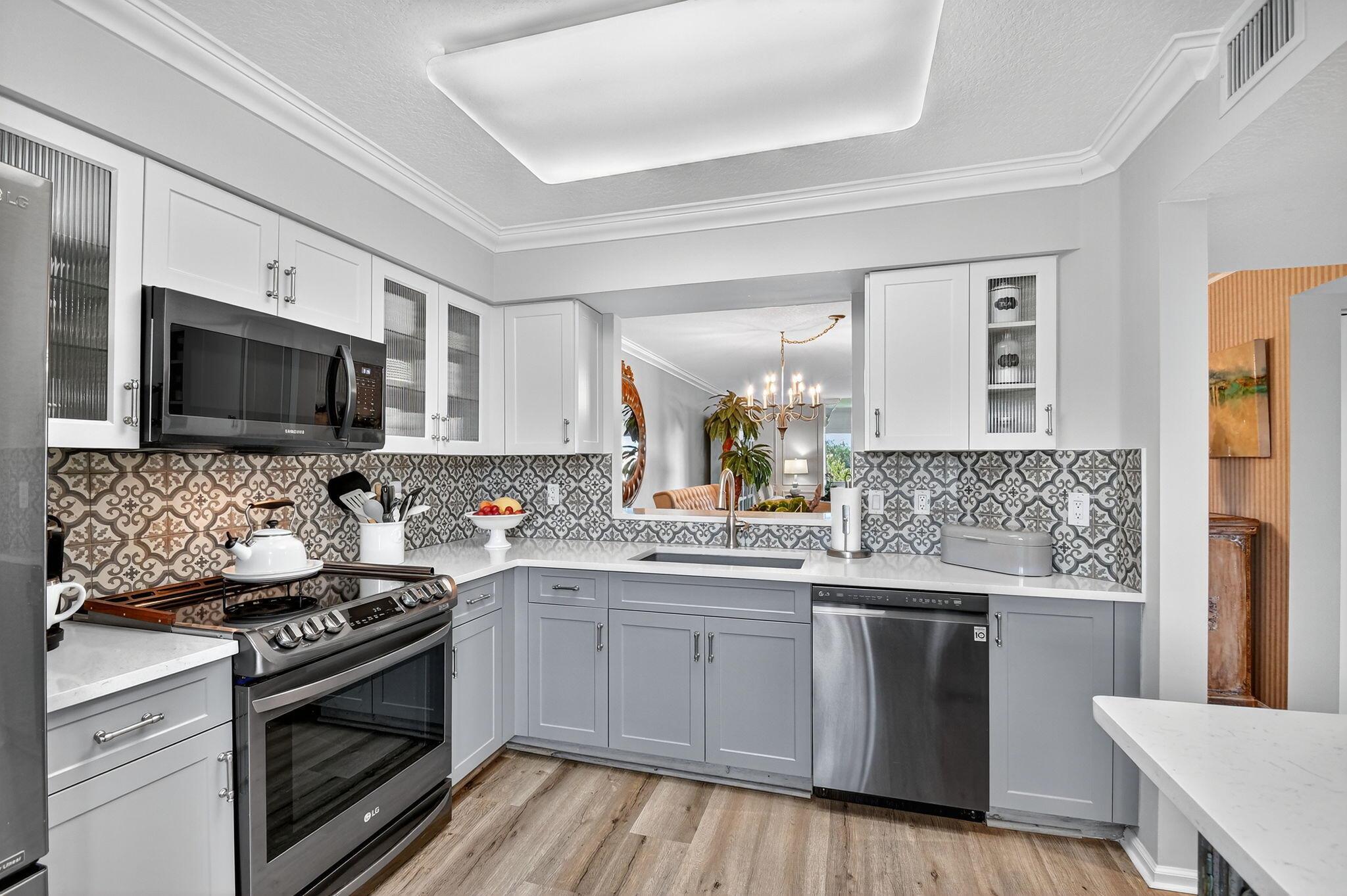 5777 Gemstone Court 407