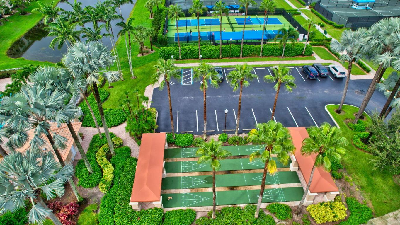 5777 Gemstone Court 407