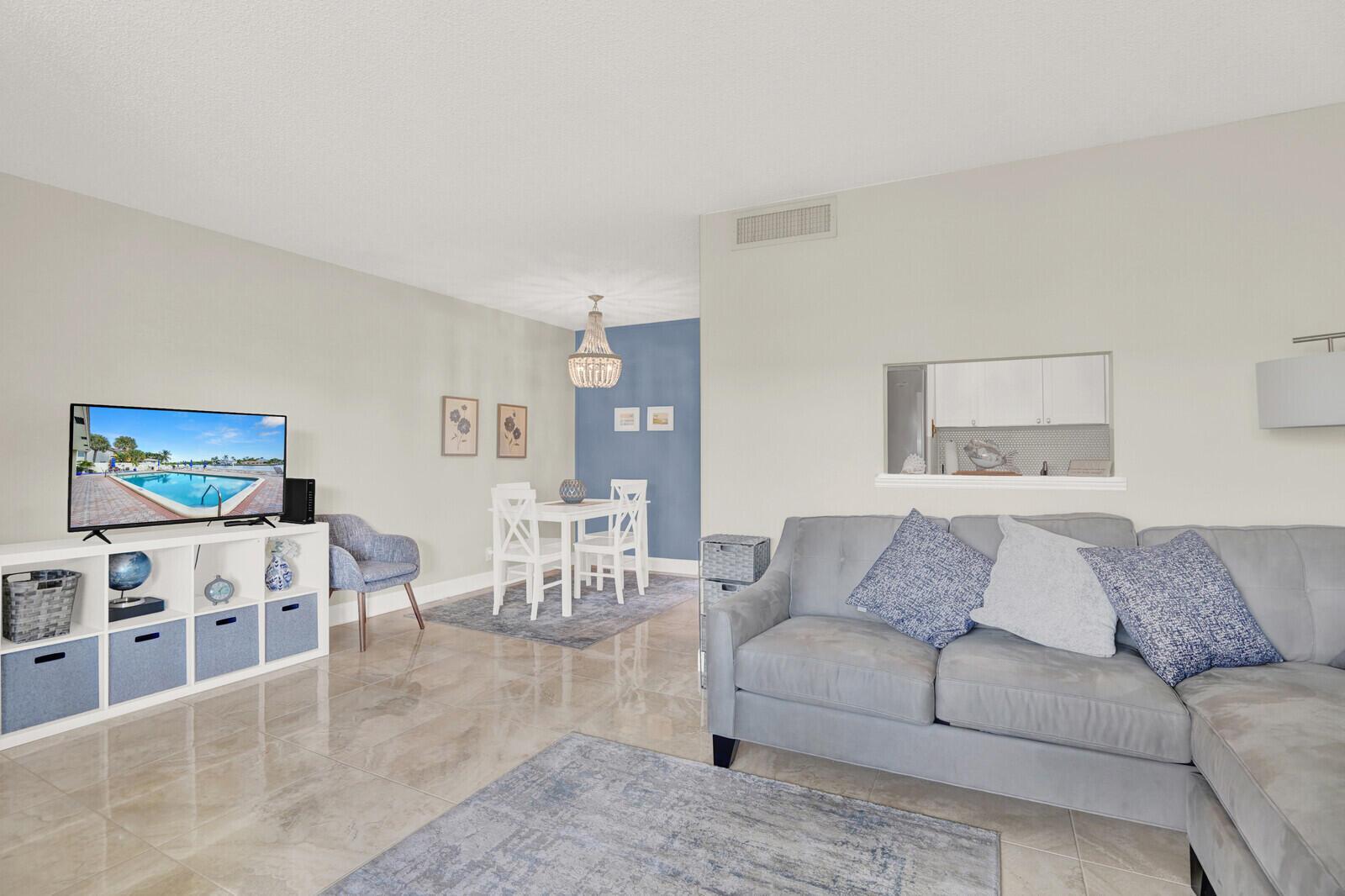 632 Snug Harbor Drive D14