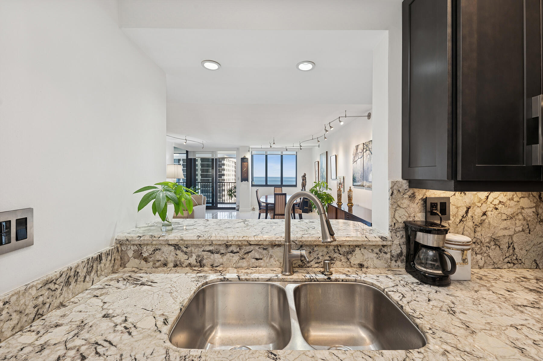 3420 S Ocean Boulevard 12 O