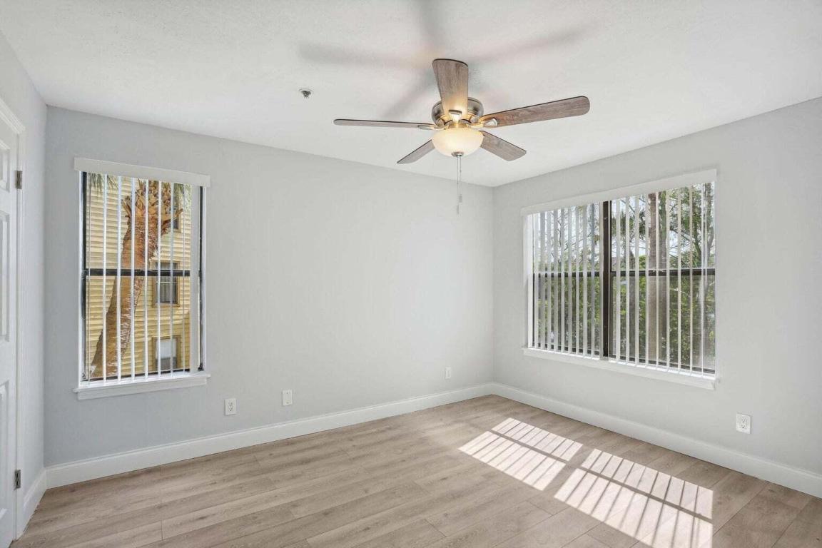 2315 N Congress Avenue 22