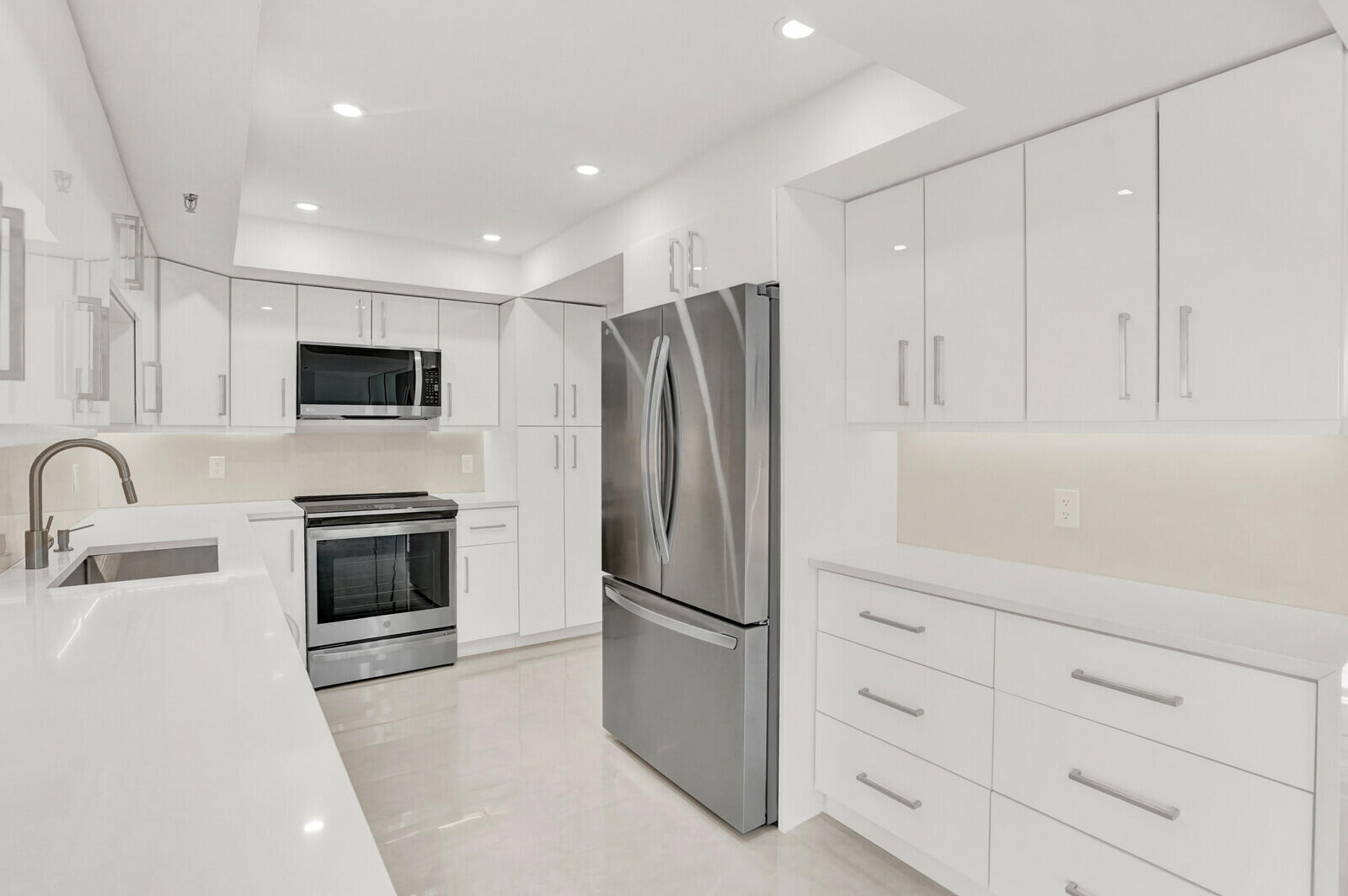 2697 N Ocean Boulevard F-604