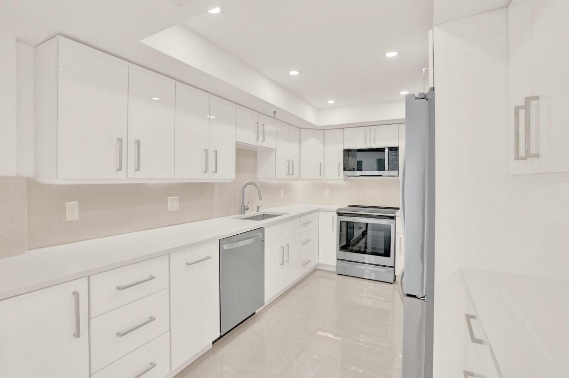 2697 N Ocean Boulevard F-604