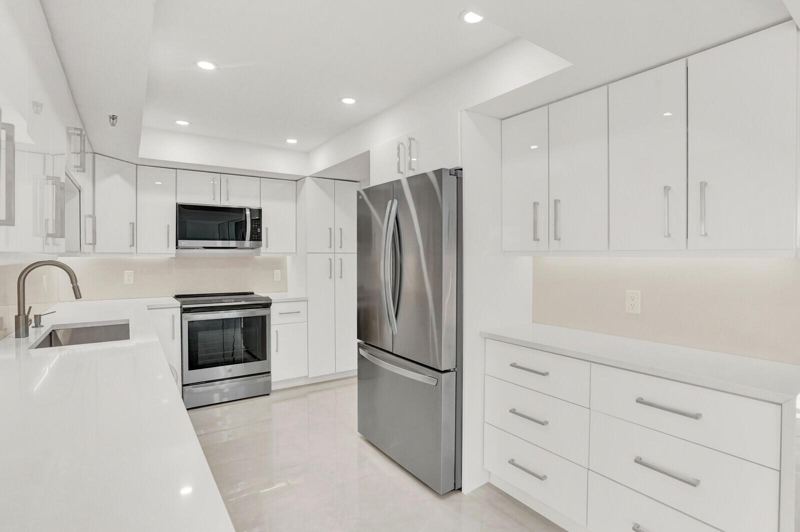 2697 N Ocean Boulevard F-604