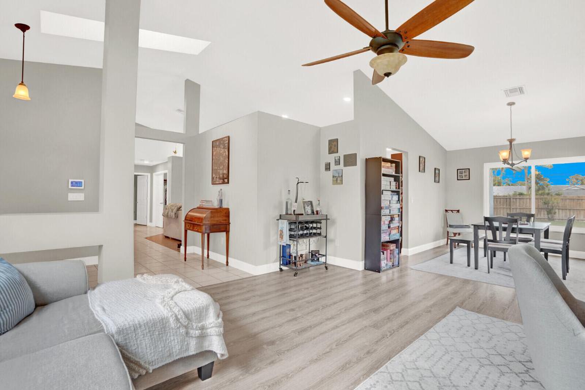 1068 Northumberland Court