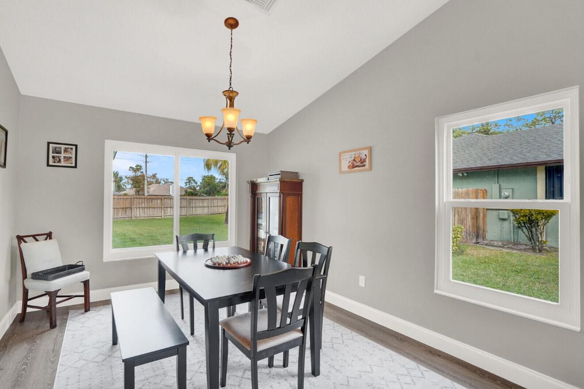 1068 Northumberland Court