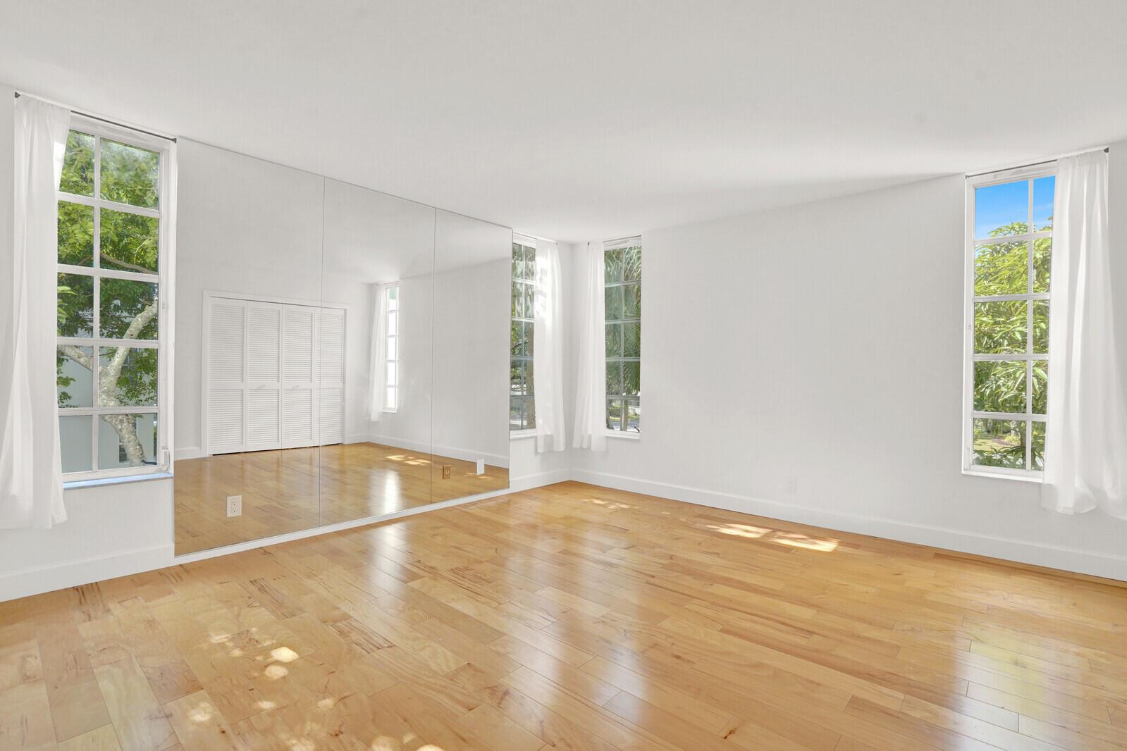 804 Cypress Boulevard 301