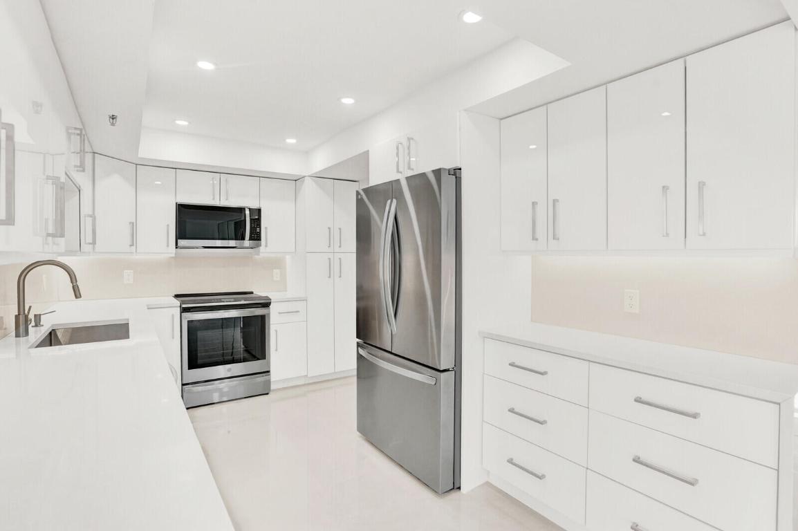 2697 N Ocean Boulevard F-604