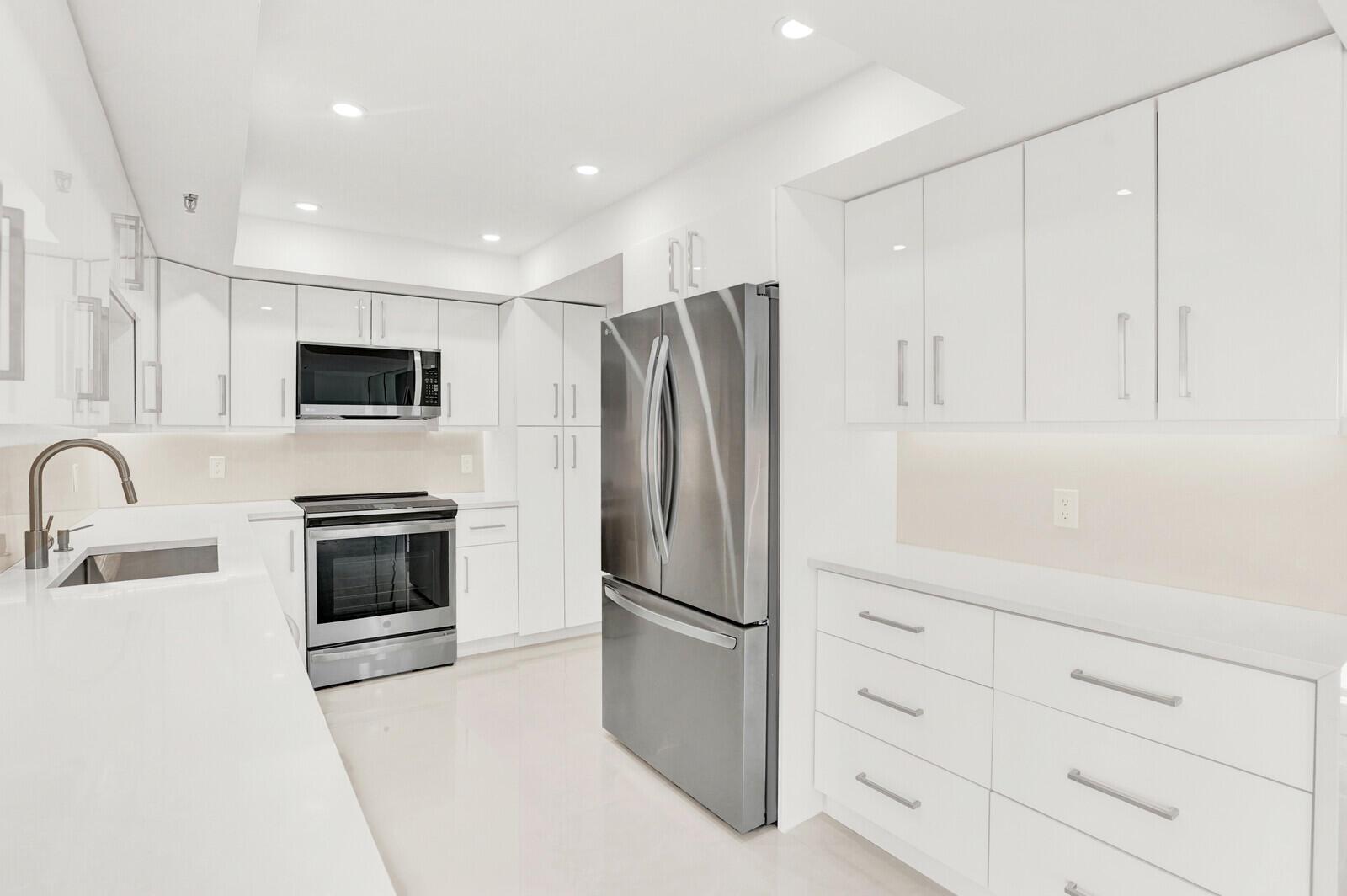 2697 N Ocean Boulevard F-604