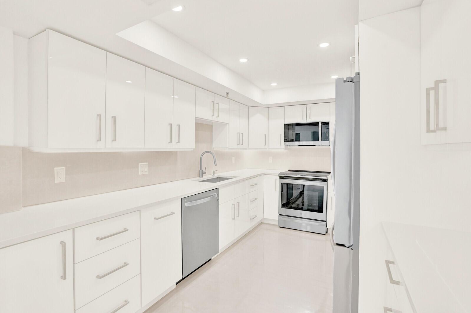 2697 N Ocean Boulevard F-604