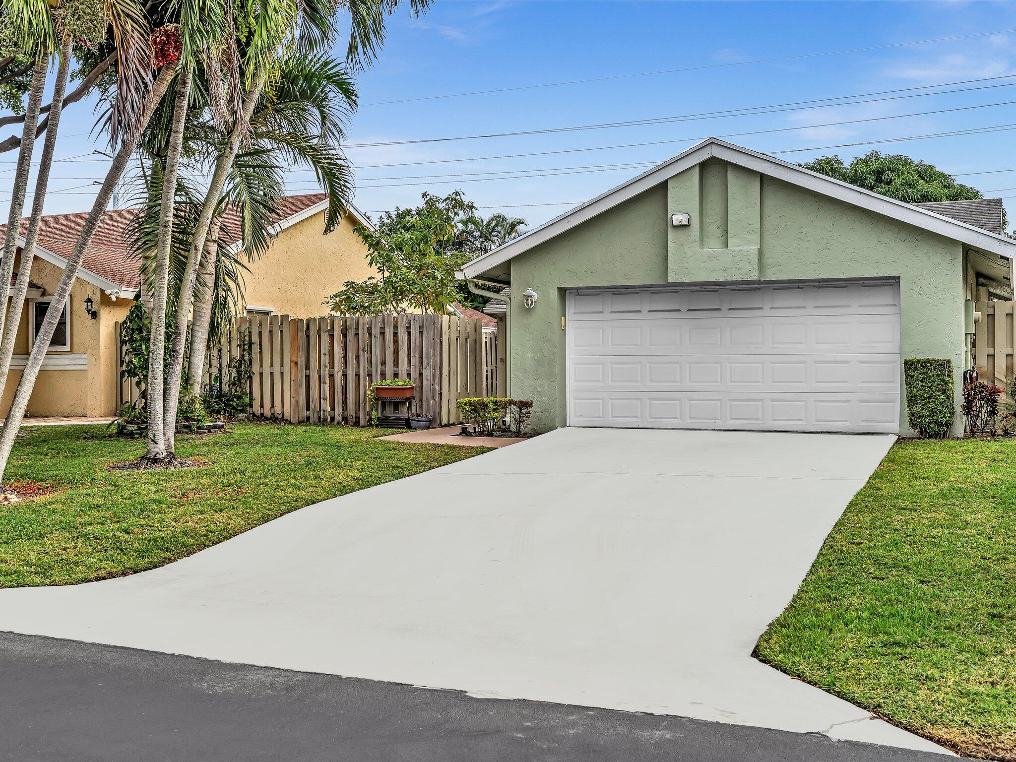 1045 NW 18th Avenue