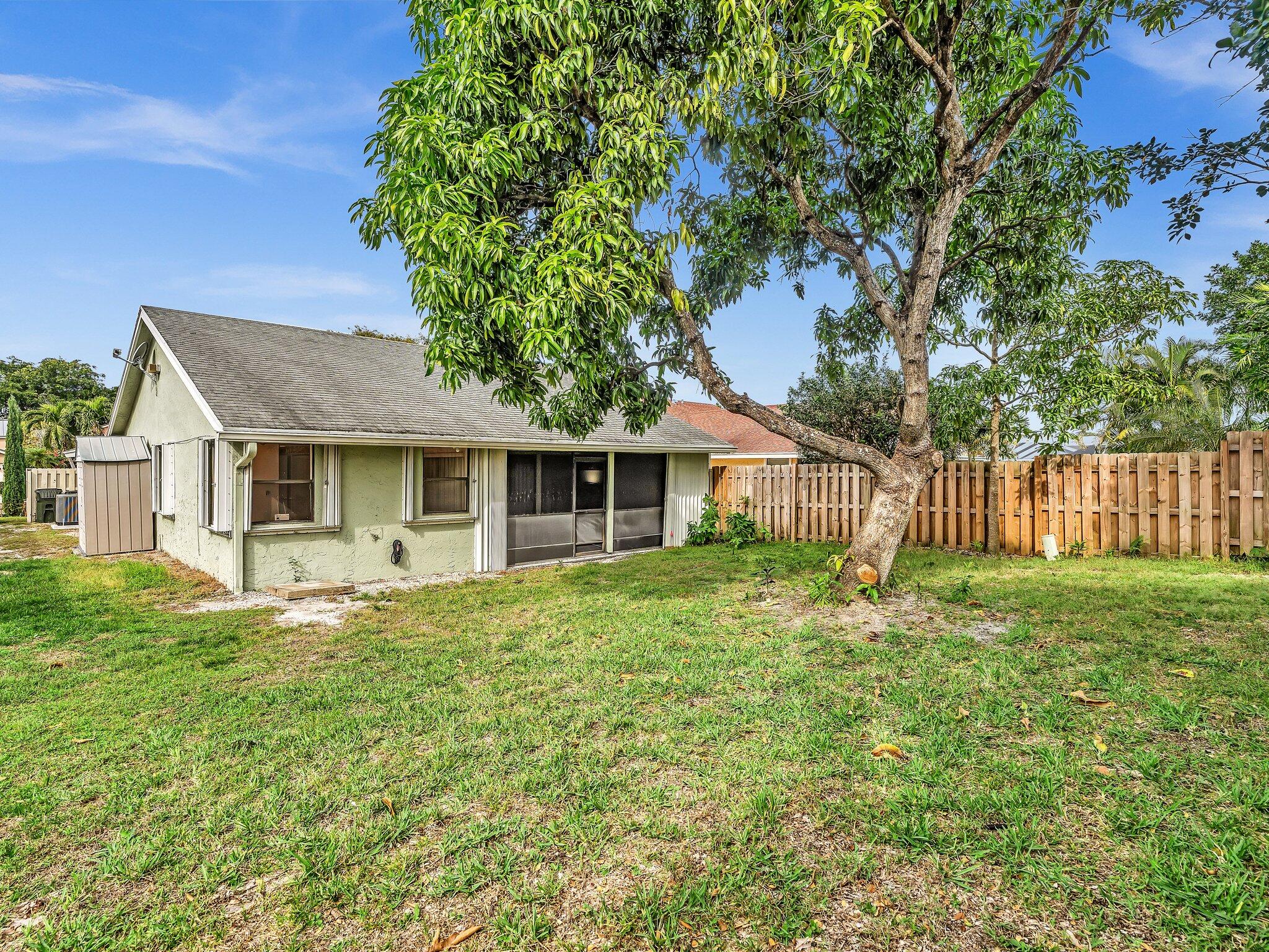 1045 NW 18th Avenue