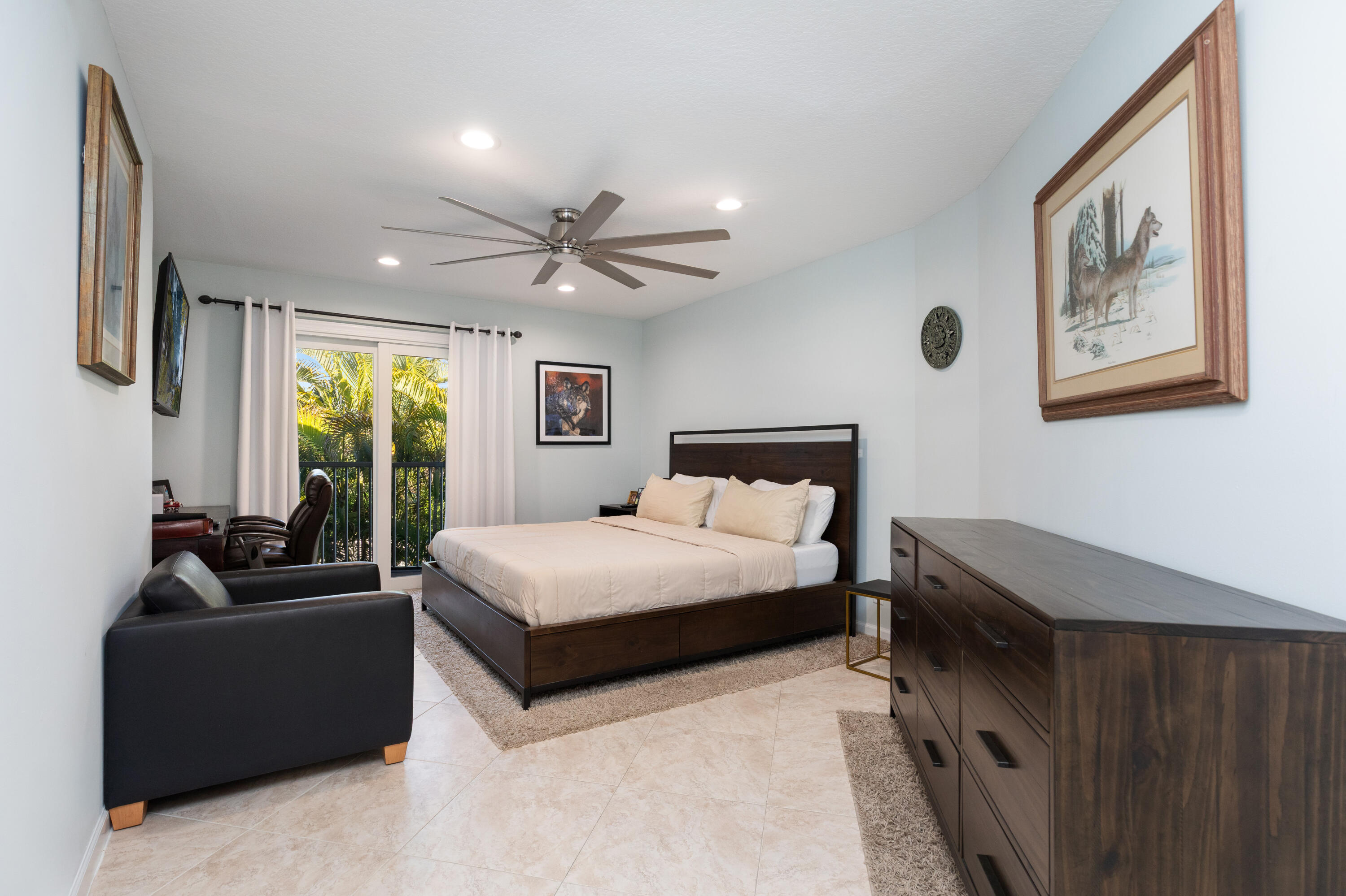 961 S Ocean Drive 302