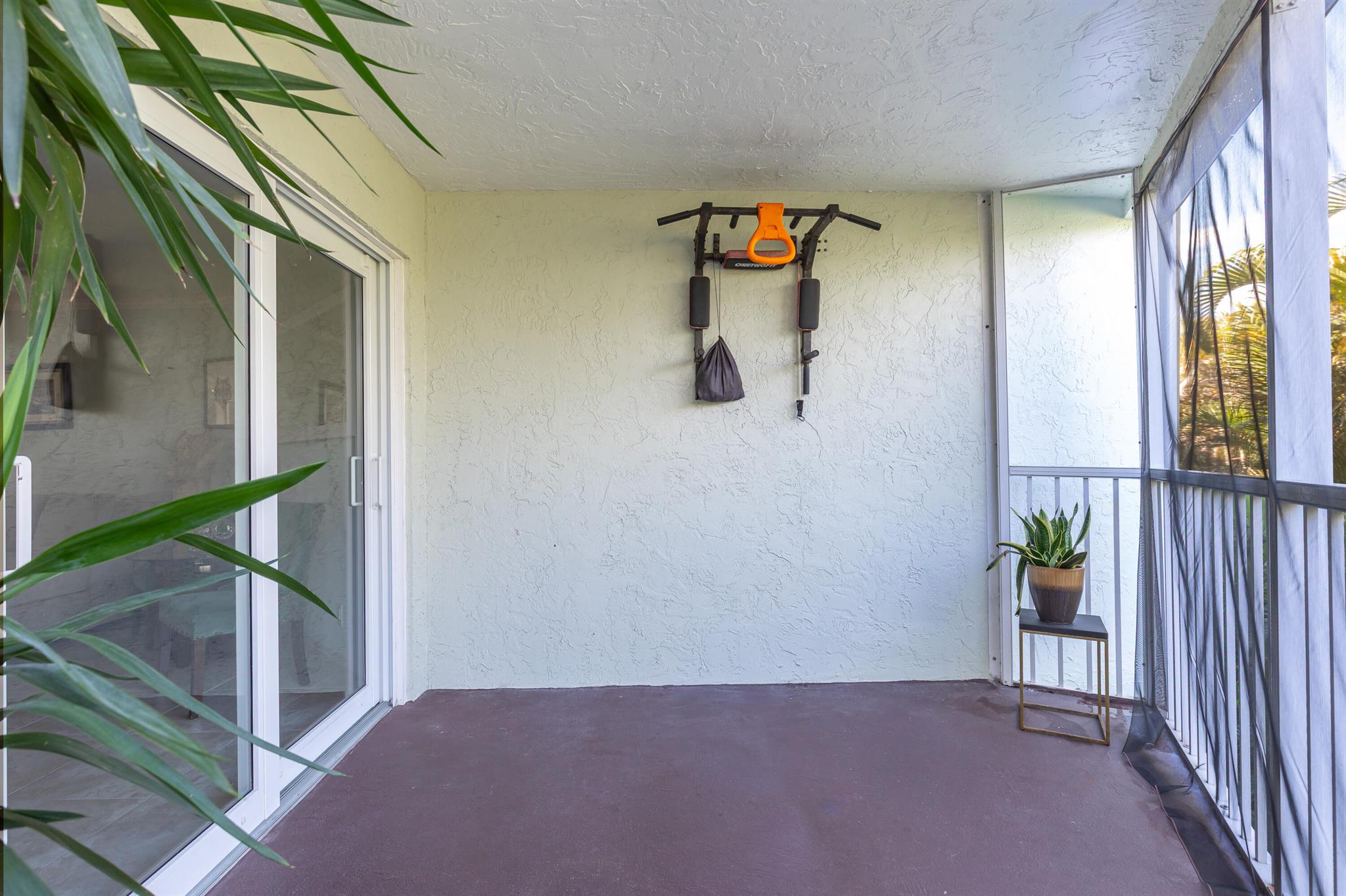 961 S Ocean Drive 302