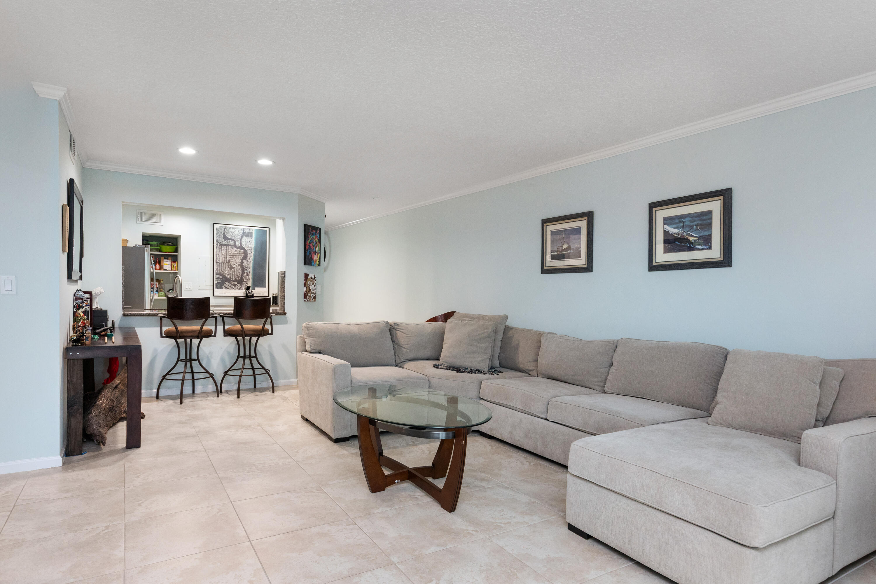 961 S Ocean Drive 302