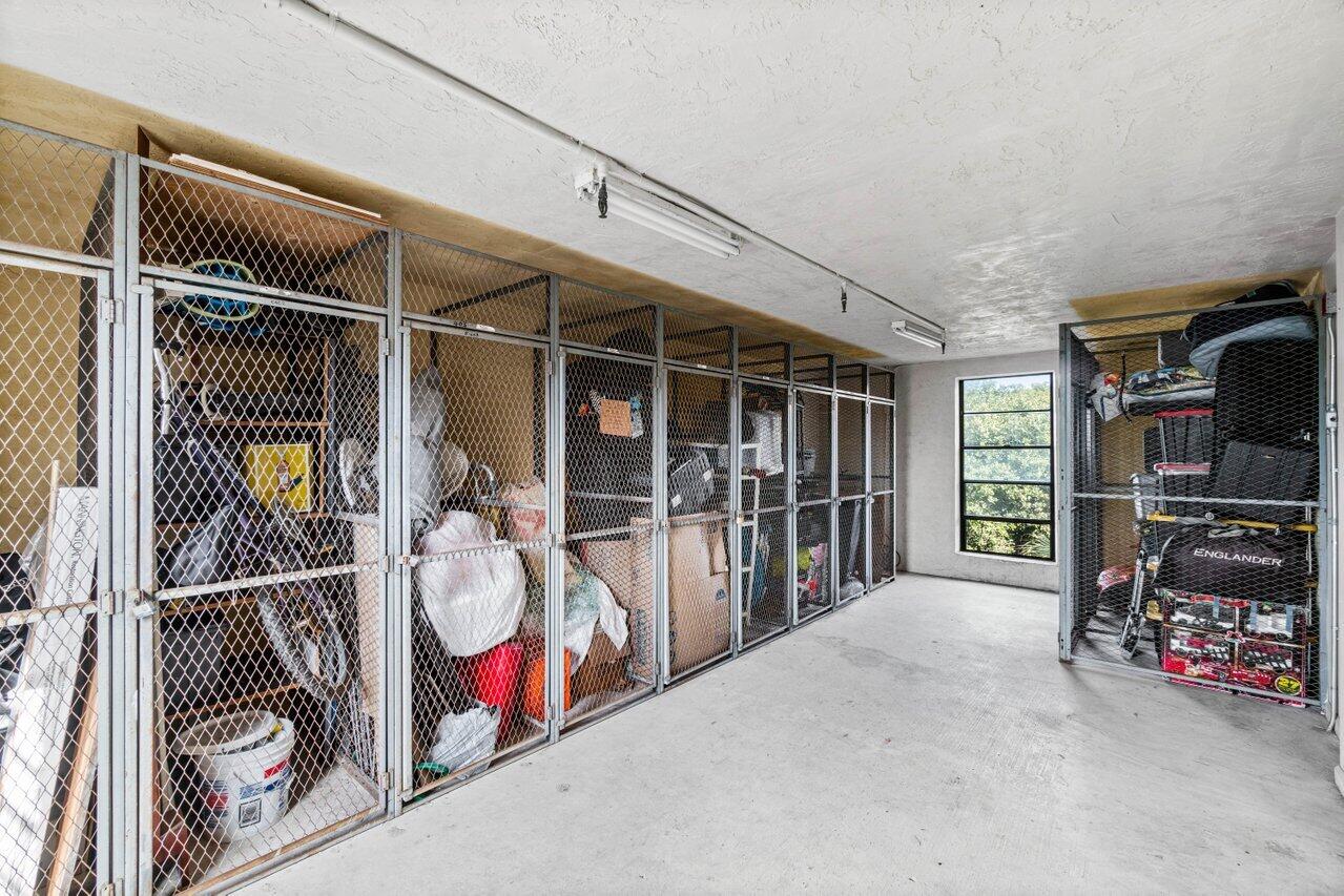 23345 Carolwood Lane 406