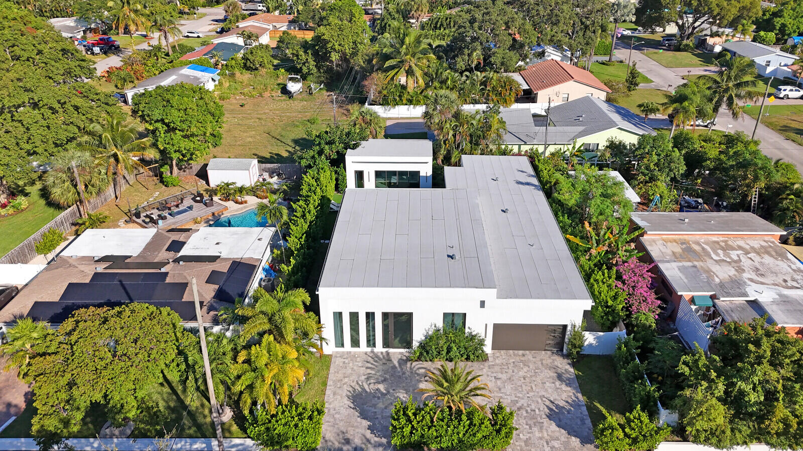 828 NW 2nd Avenue
