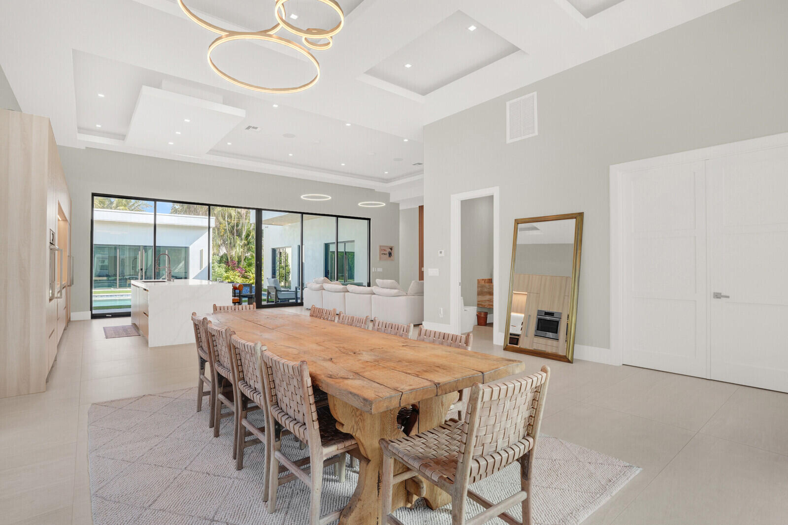 828 NW 2nd Avenue