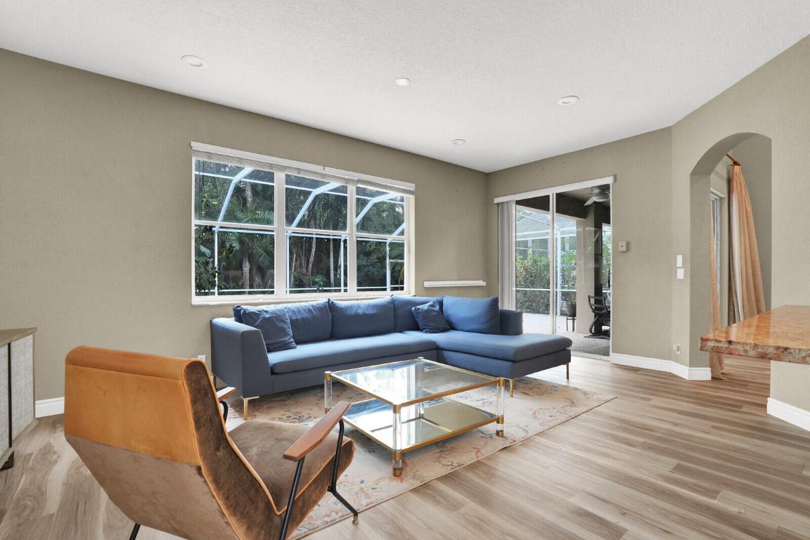 11403 Sea Grass Circle