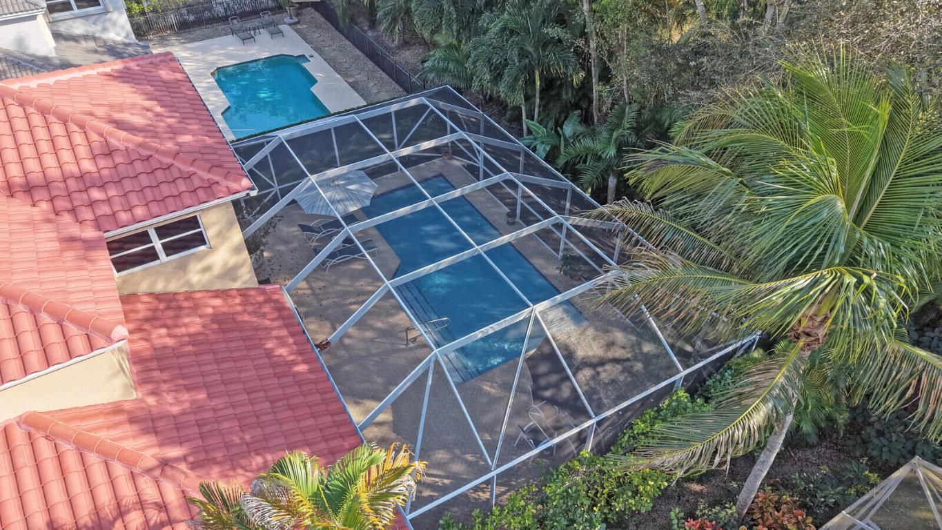 11403 Sea Grass Circle