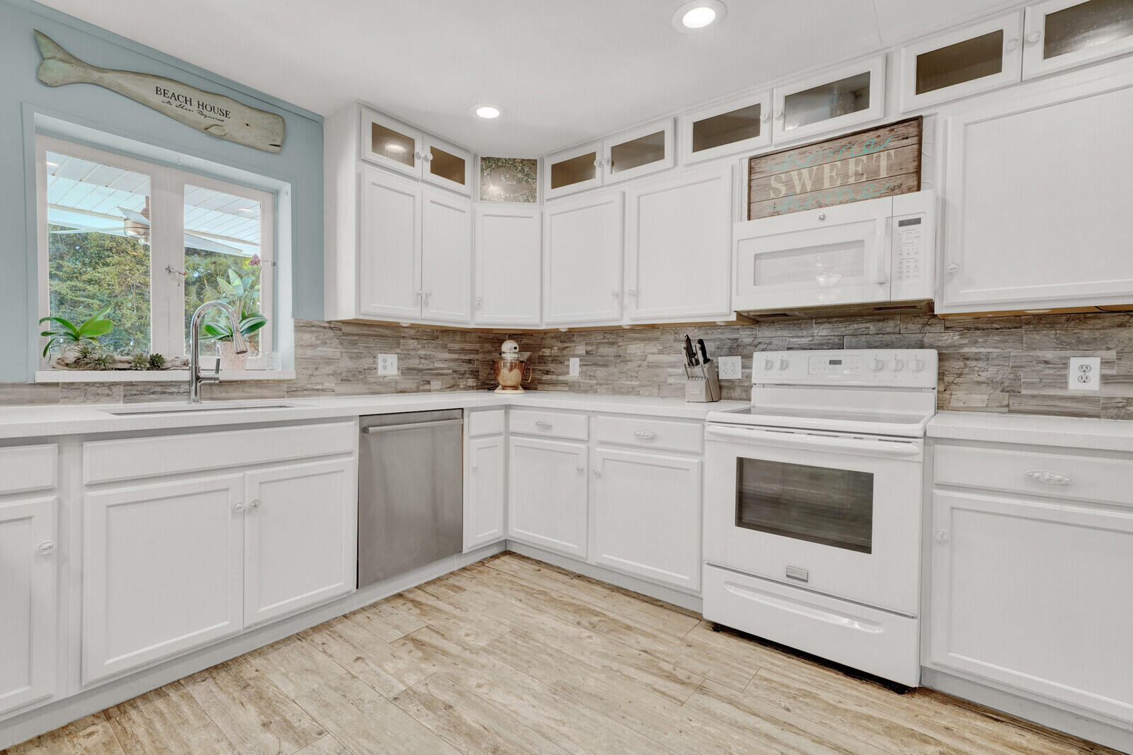 10406 Sleepy Brook Way