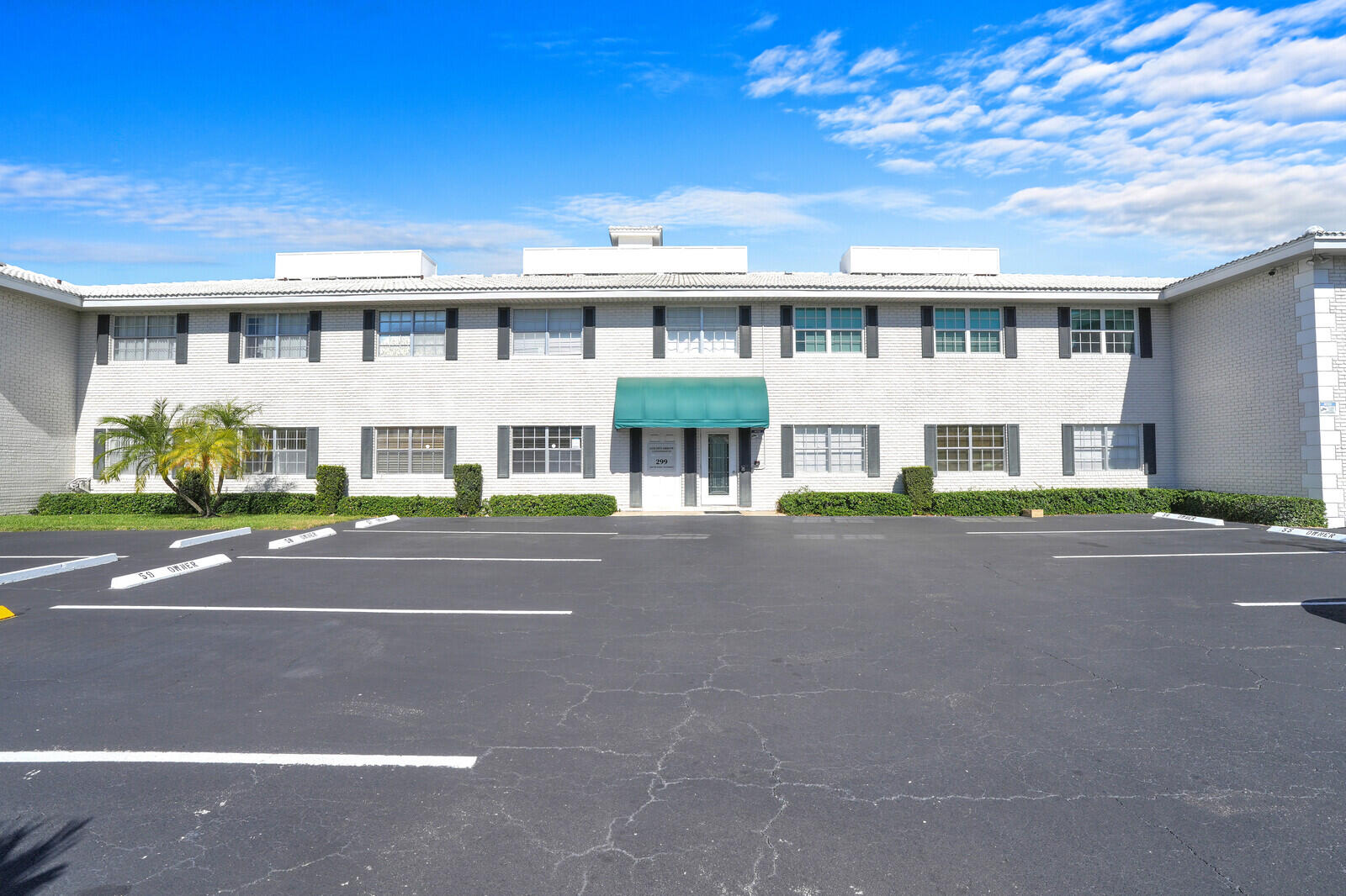 299 SW 7th Street 1040