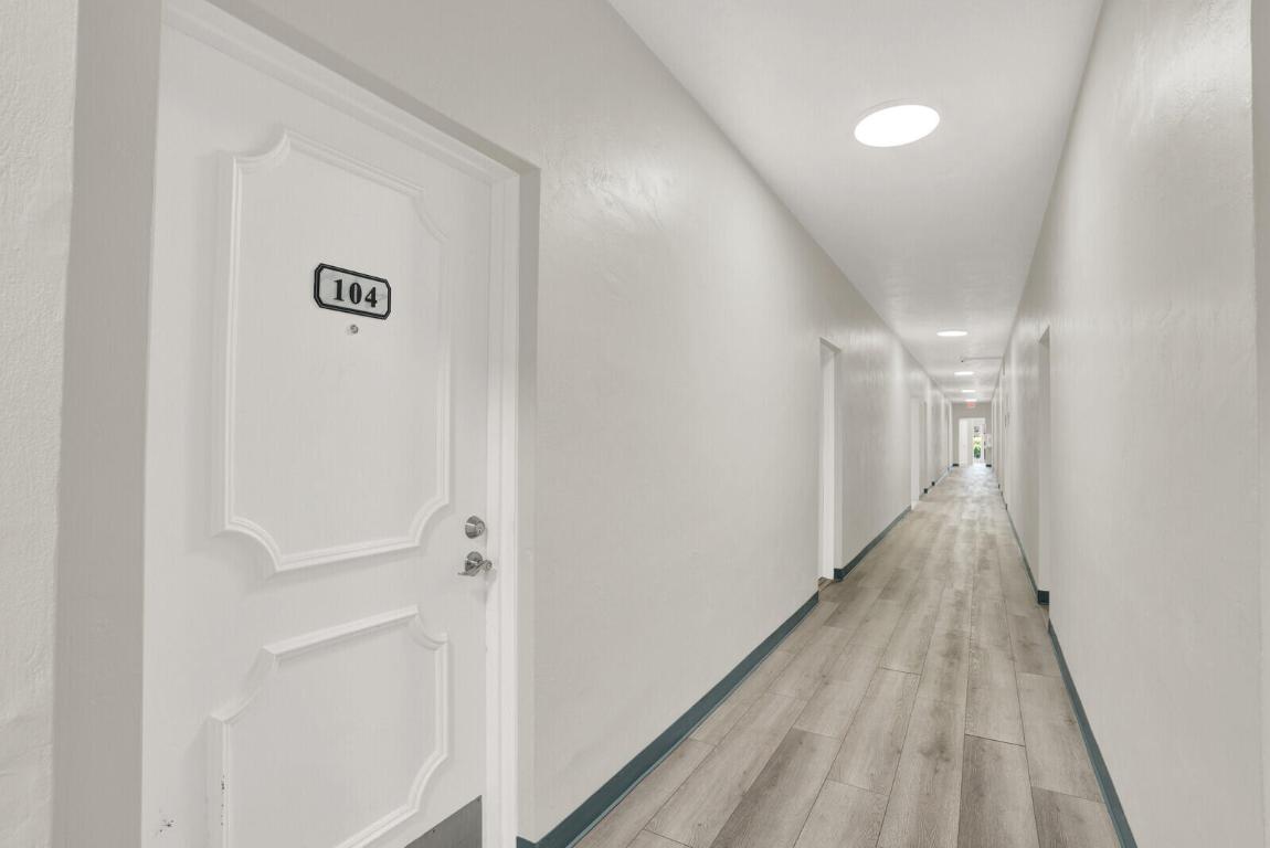 299 SW 7th Street 1040