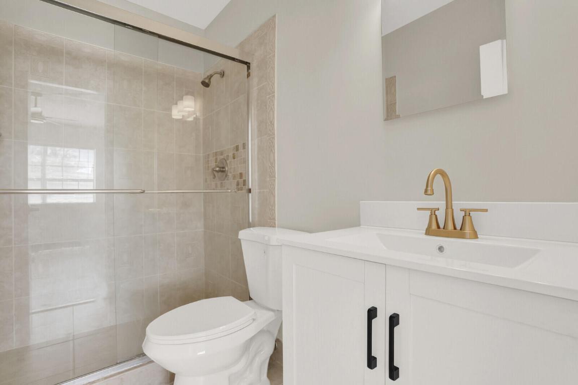 299 SW 7th Street 1040